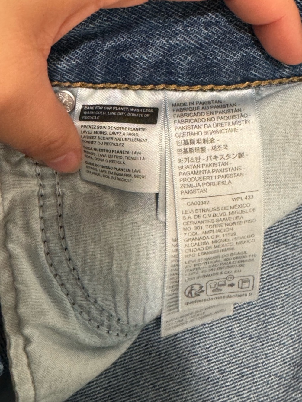 Levi’s 94 Baggy Jeans - Picture 4 of 7